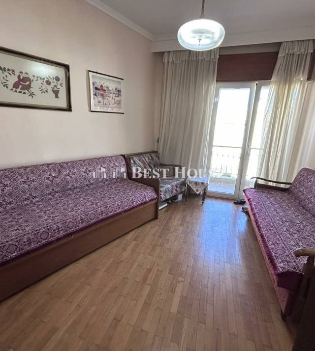 6 Z7129 Nees Photo.jpg